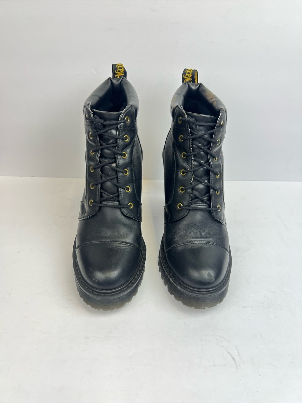 Dr. Martens Averil Black Leather Lace-Up Heeled Ankle Boots Size 9